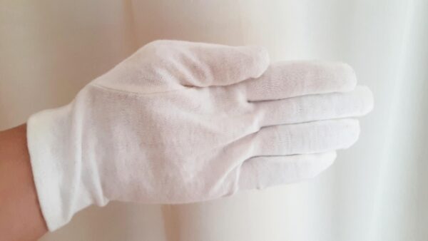 白い手袋
